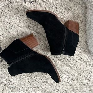 Suede aldo Ankle boots. Size 8